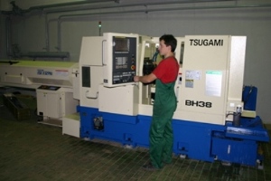 Токарный автомат Tsugami